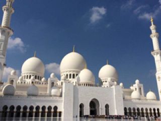 阿聯(lián)酋  The United Arab Emirates