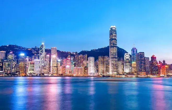 在香港注冊(cè)公司，個(gè)人持股還是公司持股好？